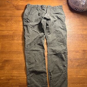 VISSLA Men’s Olive Green Chinos